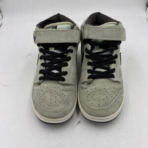 Size 8 - Nike Dunk Pro SB Mid Green